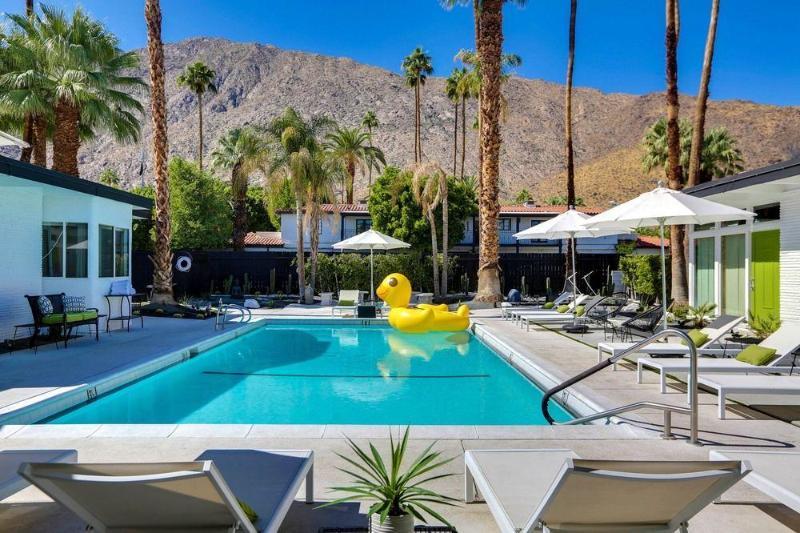Calla Lily Inn Palm Springs Eksteriør bilde